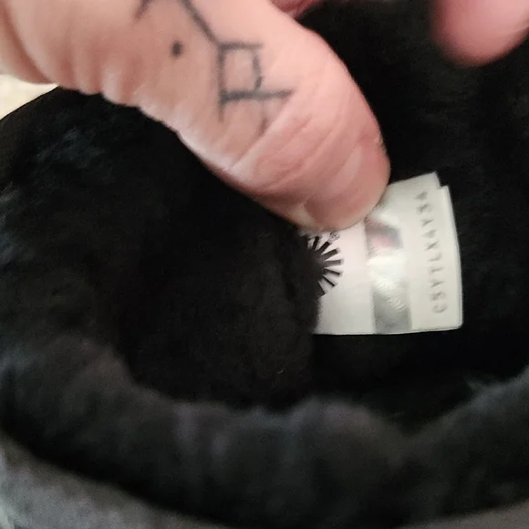 UGG Black Sparkle Leopard Print Unltra Mini Ugg Boots Size 6 - Picture 9 of 12